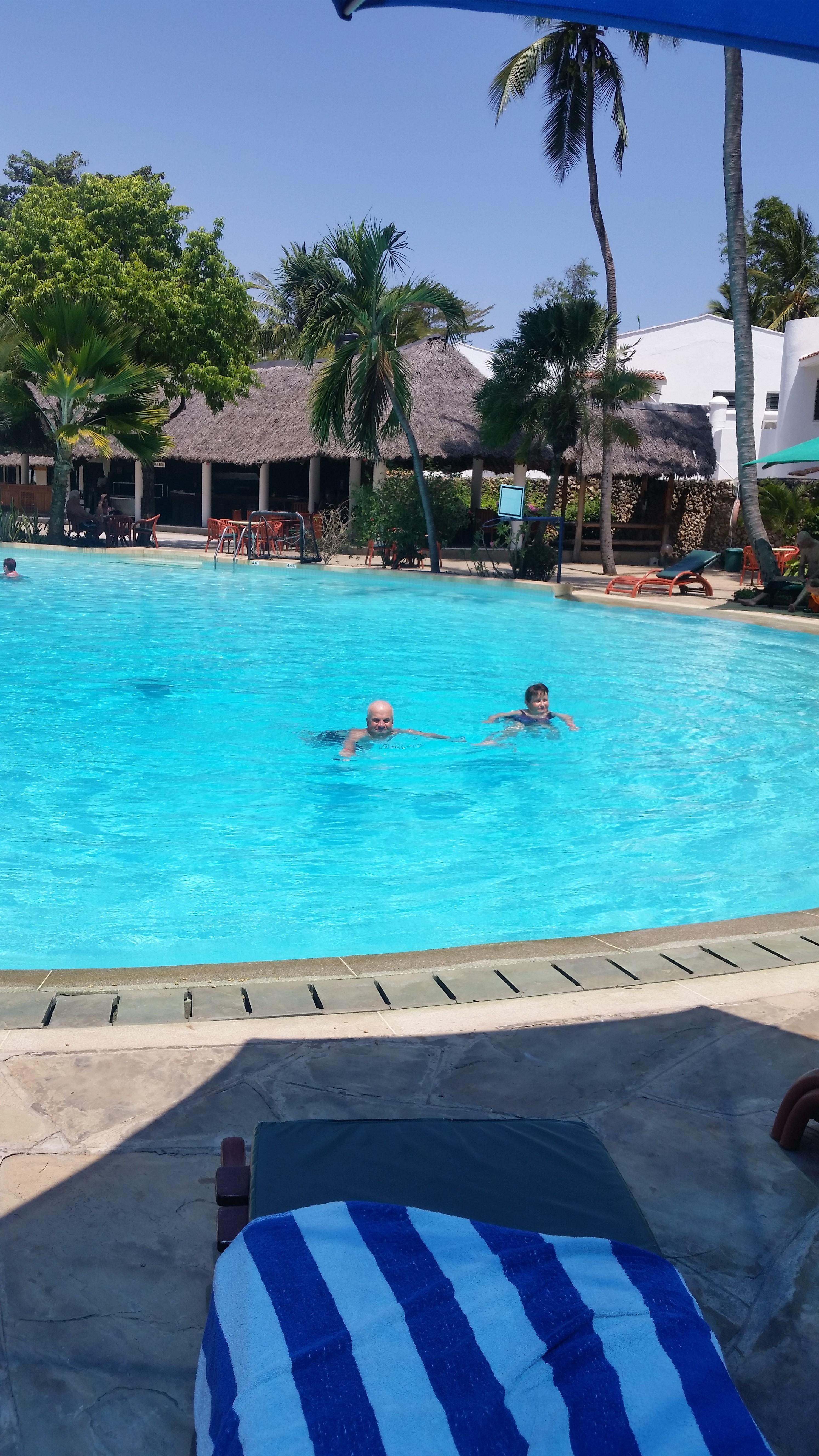 Travellers Beach Hotel & Spa Mombasa Exterior photo