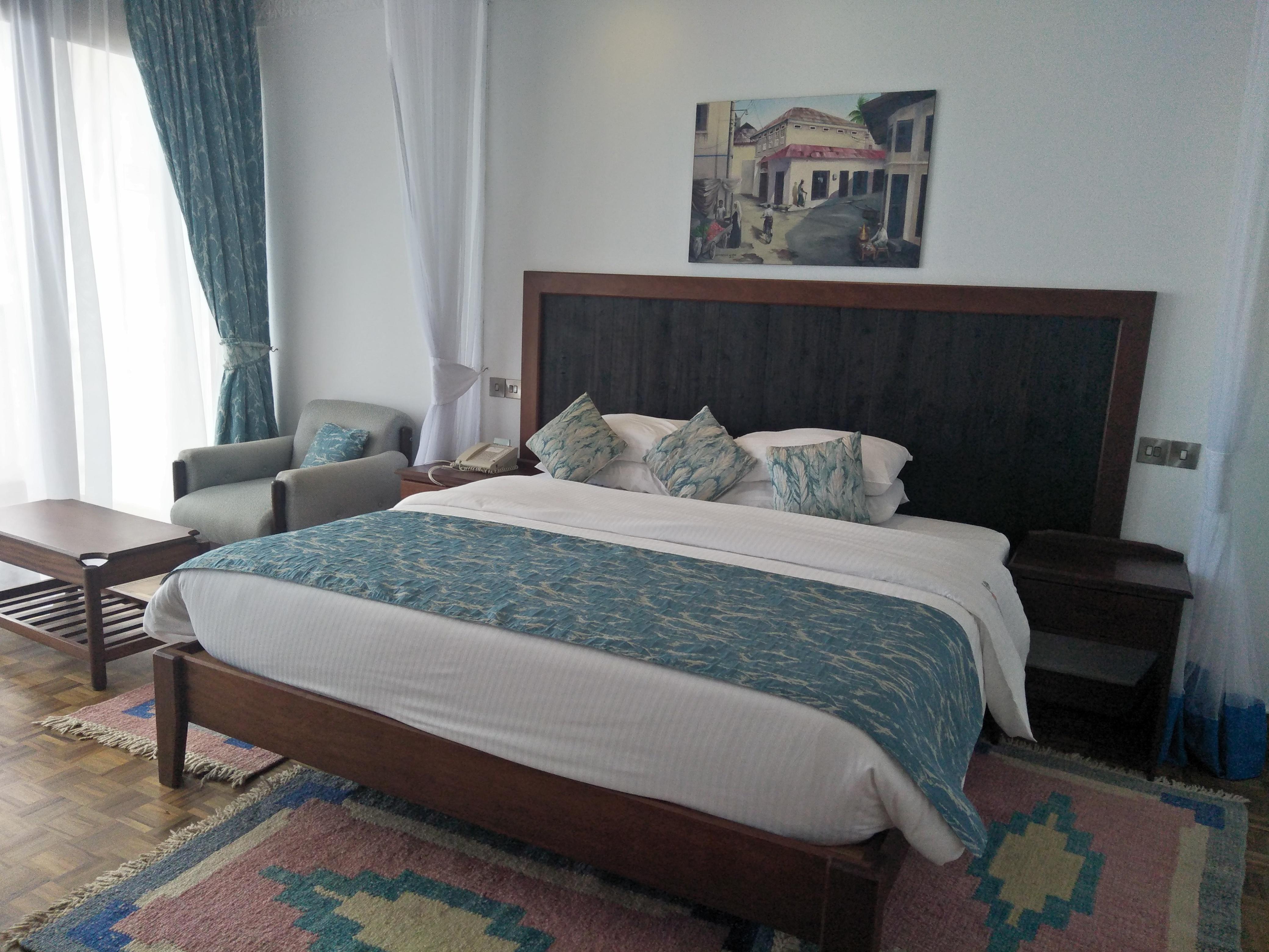 Travellers Beach Hotel & Spa Mombasa Exterior photo