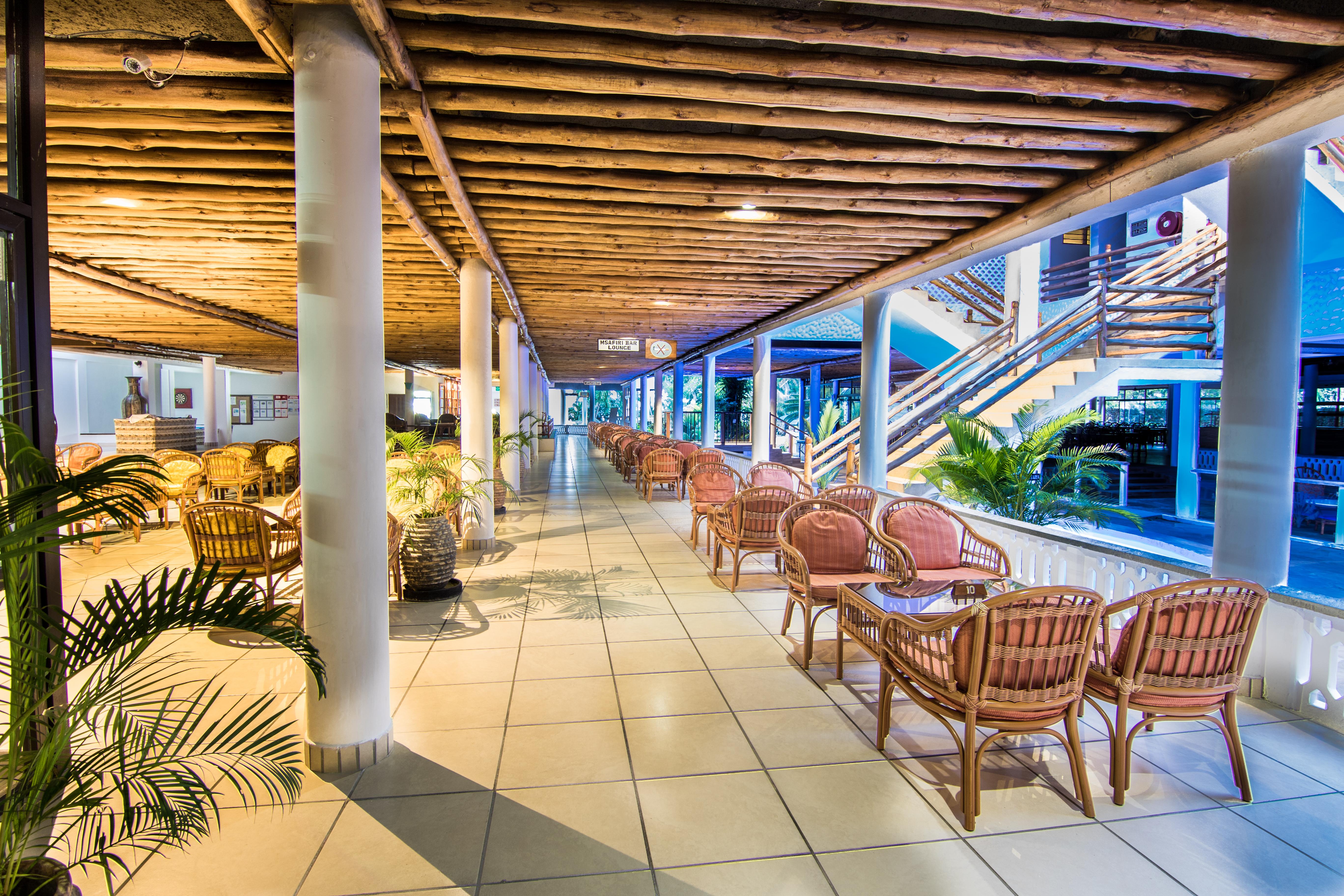 Travellers Beach Hotel & Spa Mombasa Exterior photo